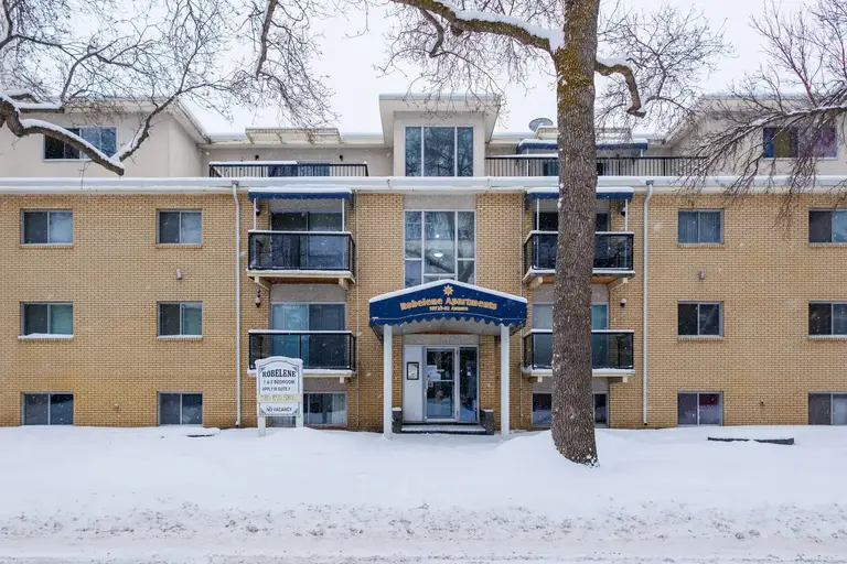 Robelene Apartments | 10725 83 Avenue Northwest, Edmonton | 2869971