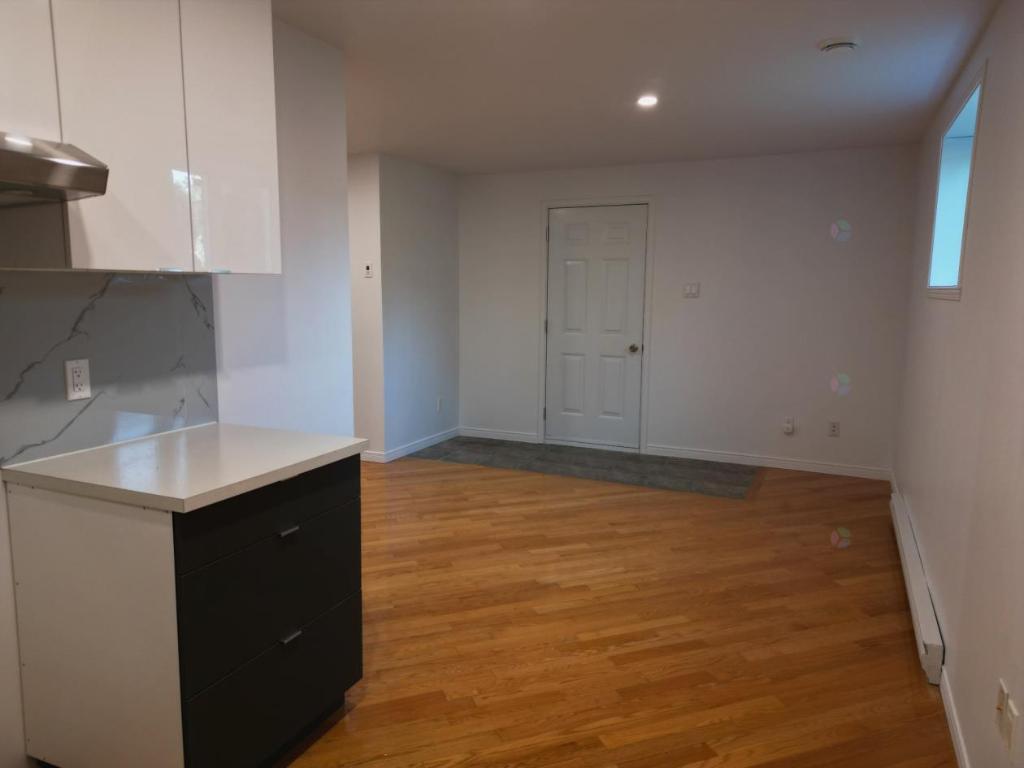 Grand appartement 3 1/2 rénové - tout inclus à Shawinigan - logement à louer | 2869995