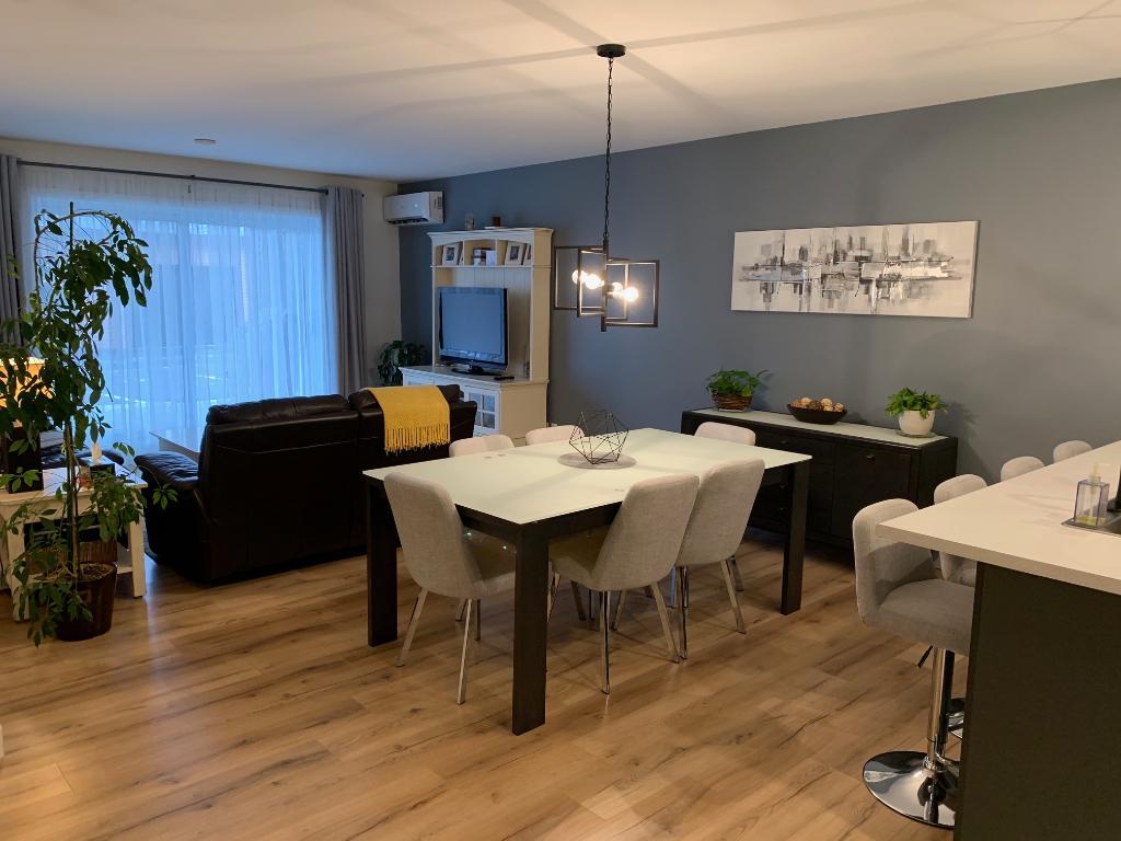 À louer – Grand 3 ½ – 450 775.1379 | 2870003