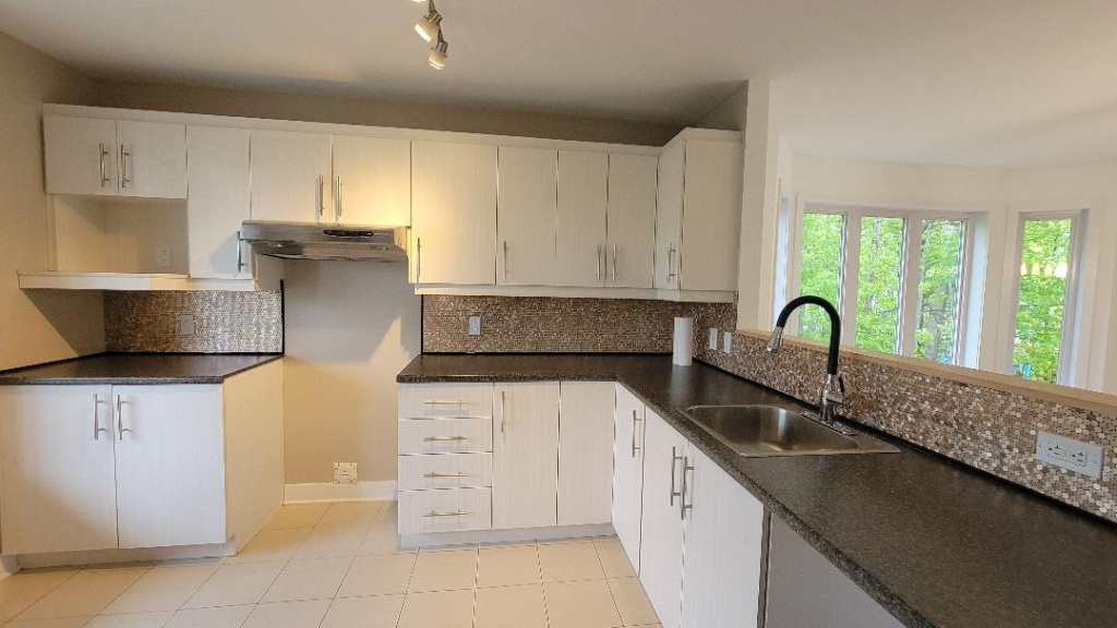 Maison De Ville Située à Prévost | 2870072