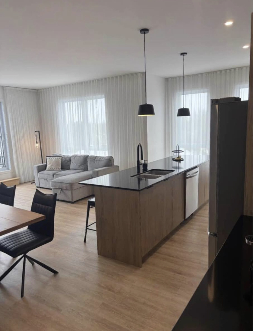 Penthouse De Luxe à Terrebonne | 2870086