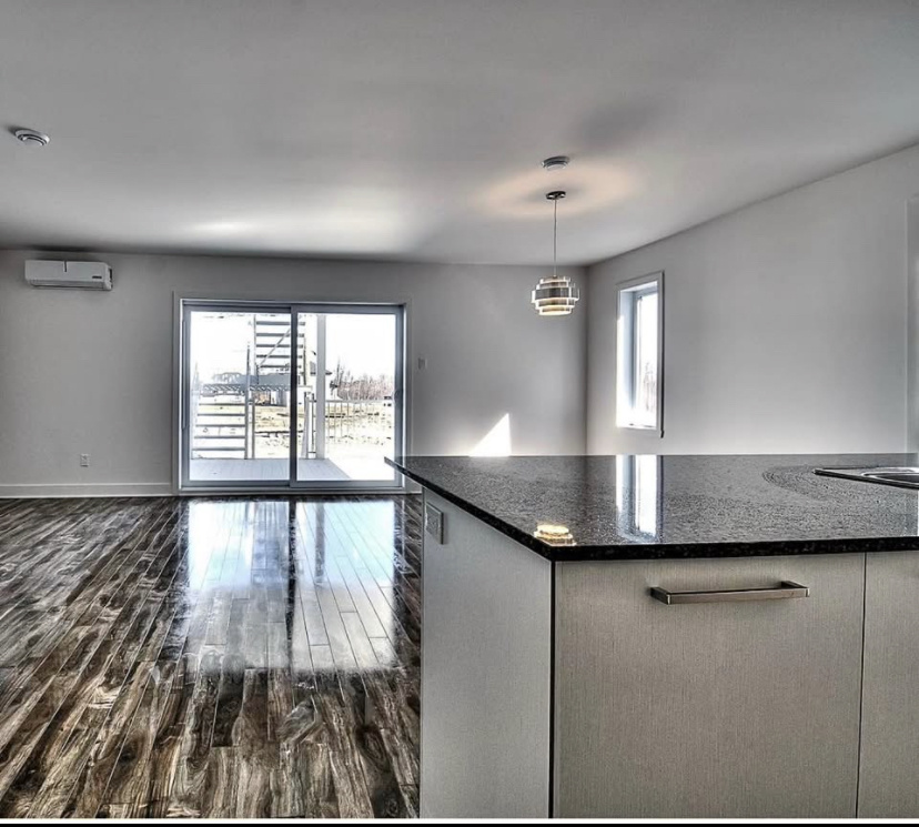 Superbe Condo 5 ½ Contemporain à Louer | 2870091