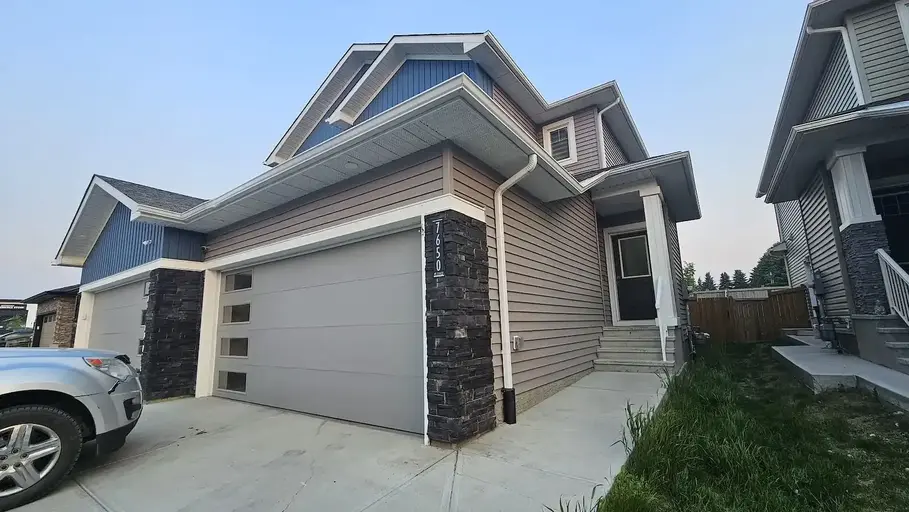 Beautiful Upper Unit Half Duplex with Modern Finishes | 7650 Creighton Place Southwest, Edmonton | 2870265