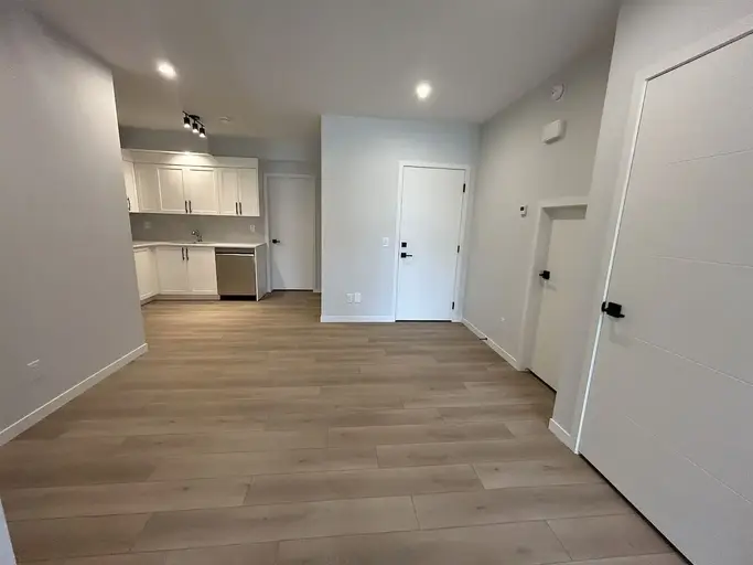Bright Walkout Apartment | Heated Floors | 9-ft Ceilings | Private Parking | Calgary | 2870271