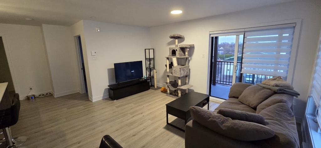 Grand 4 1/2 a louer mois de juillet a 837$ | 2870367