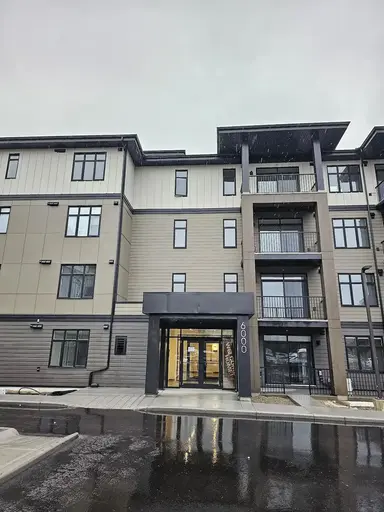 BEAUTIFUL, BRIGHT, TOP FLOOR, 2 BEDROOM 2 BATHROOM CORNER UNIT LOCATED IN SETON! | 6403 - 200 Seton Circle Southeast, Calgary | 2870525