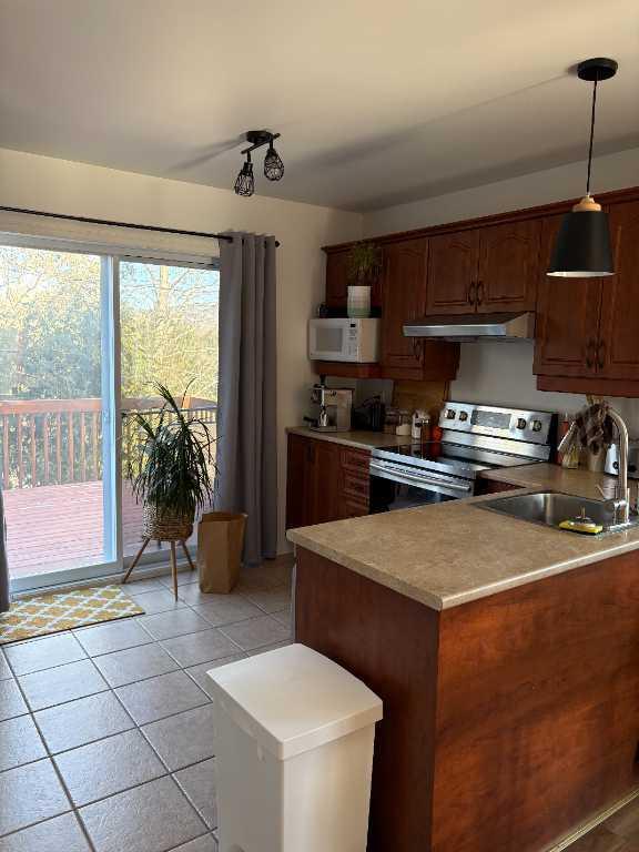 🏡 Condo (Chalet) meublé à louer – Sainte-Adèle | 2870728