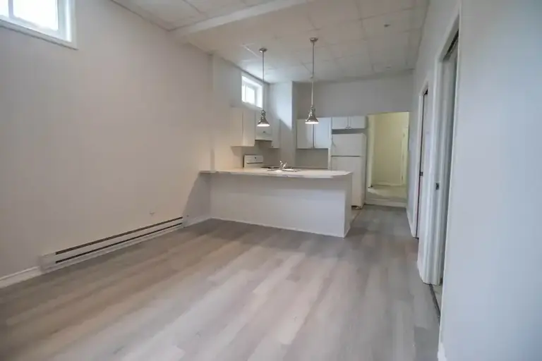 595 King Street - 6 | 595 King Street -, Welland | 2870805