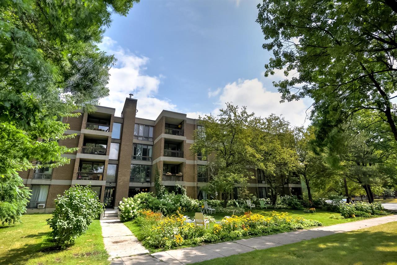 Appartement 2 chambres à louer Île-des Soeurs à PH 1 - 4 | 2878258