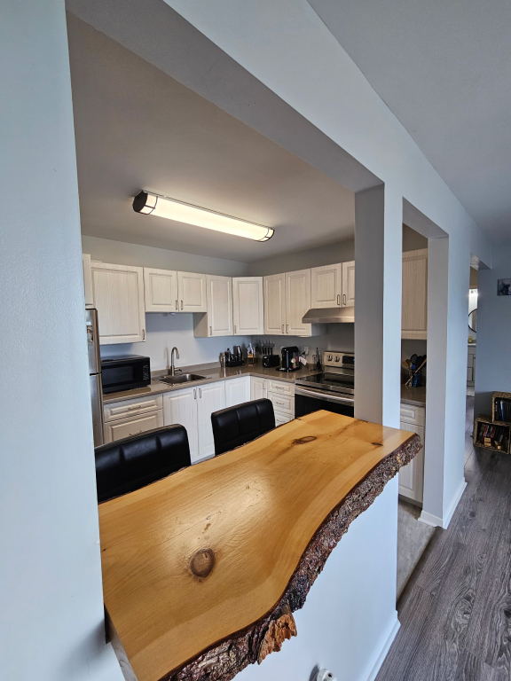Bel Appartement 3 1/2 -Cessation De Bai | 2878354