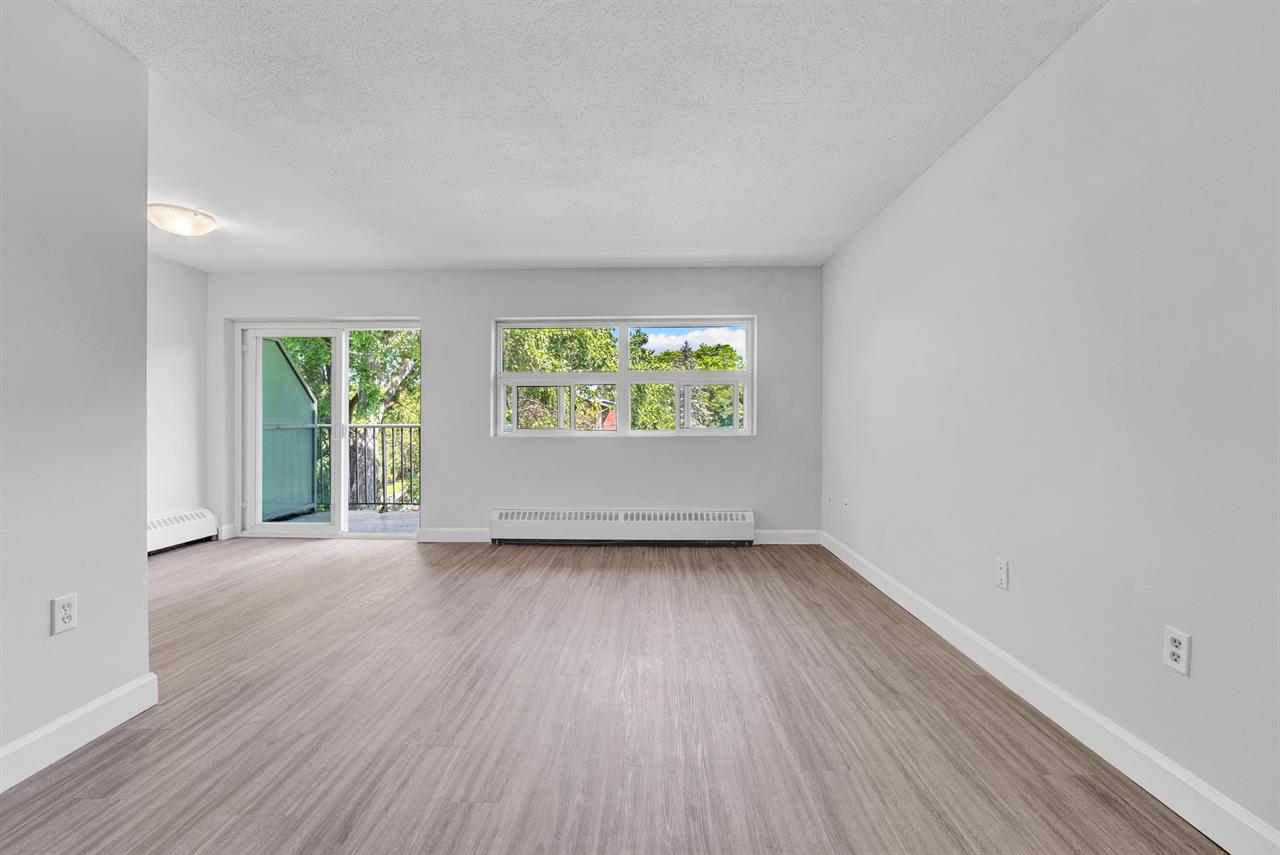 Huron Gardens Apartments | 2878463
