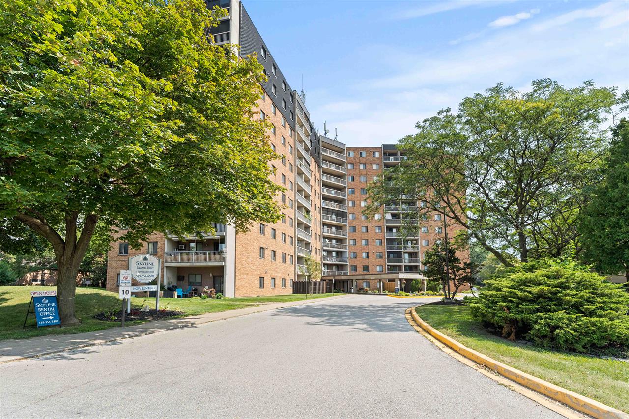 Lauzon Tower Apartments | 2878465