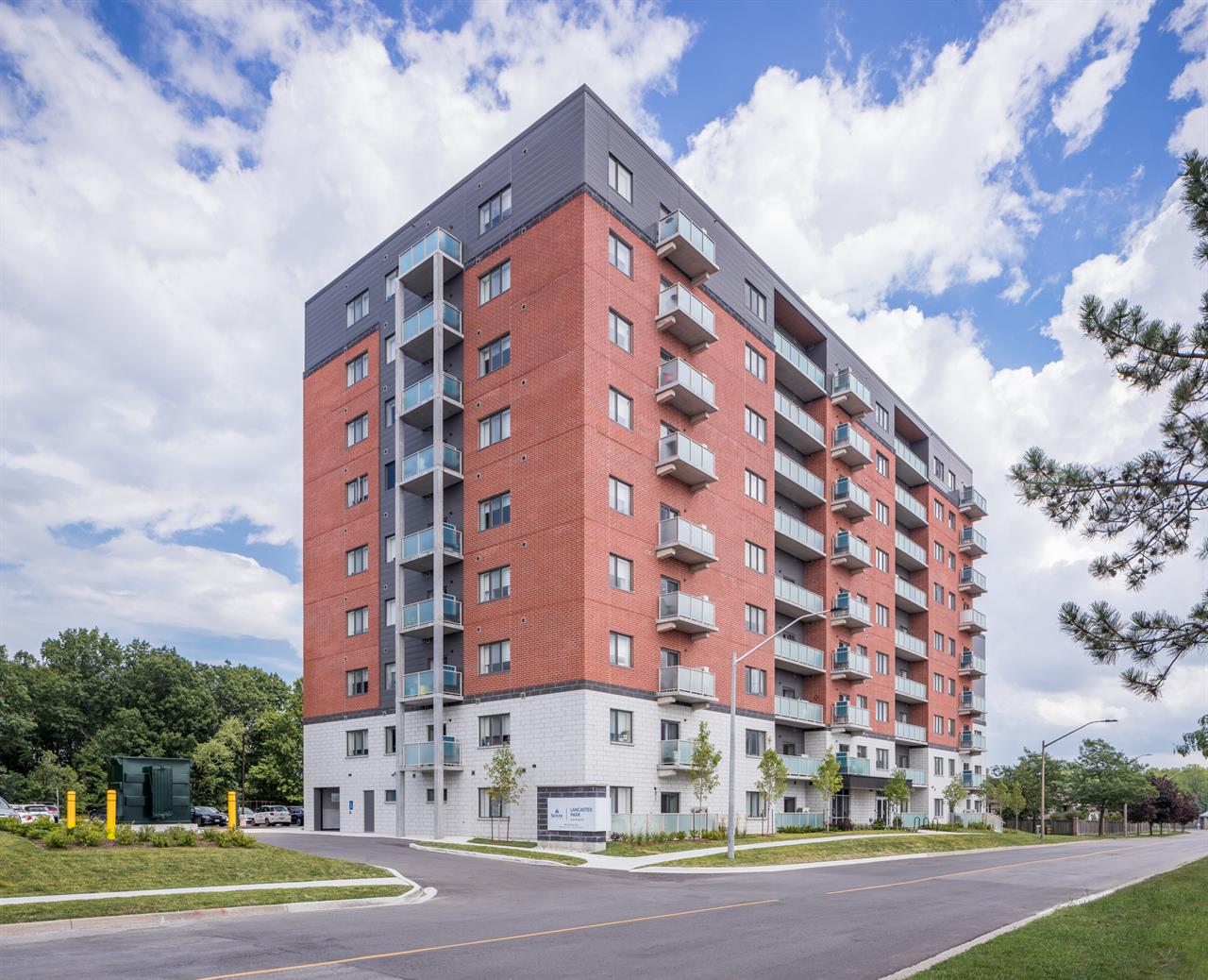 Lancaster Park Apartments | 2878469