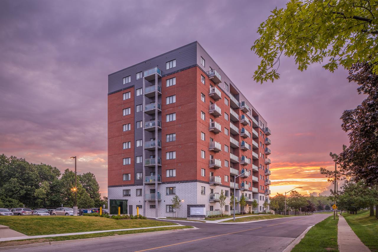 Lancaster Park Apartments | 2878469