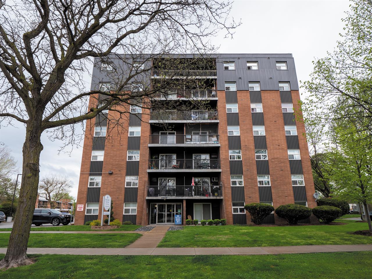 Karita Tower Apartments | 2878470