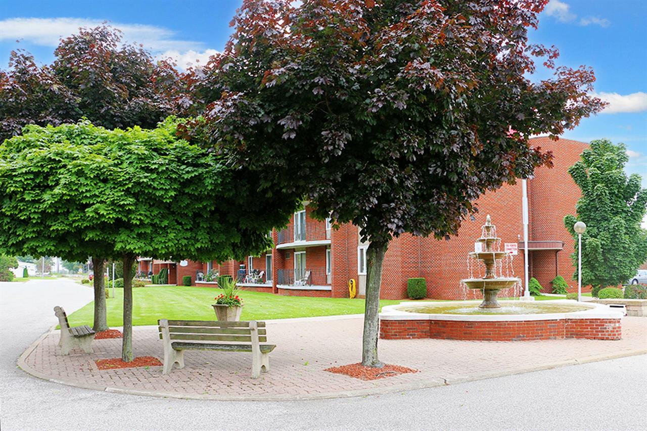 Bella Vista Apartments | 2878484