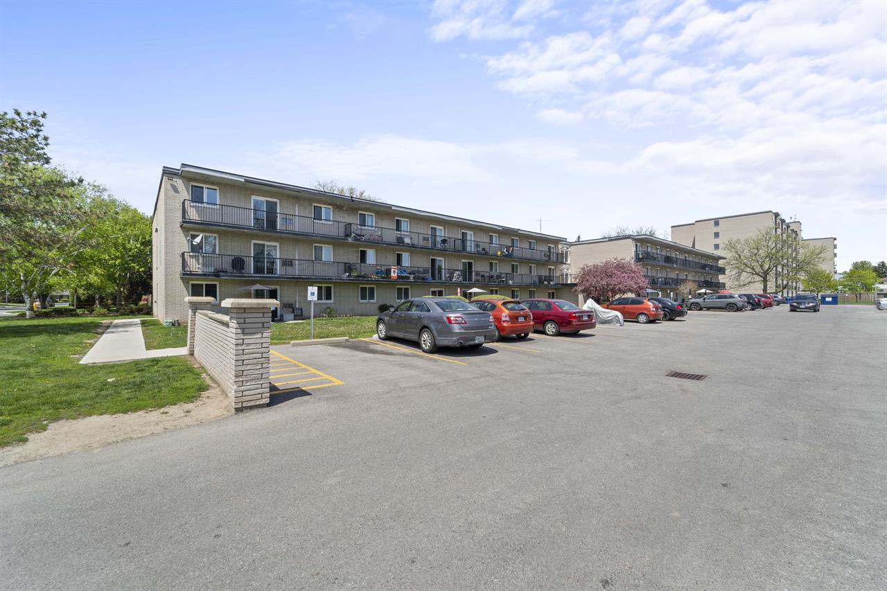 Timmins Apartments | 2878488