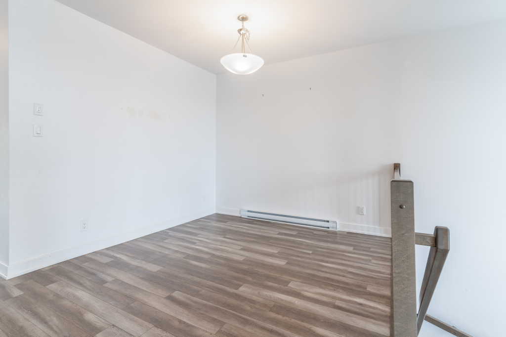 Grand 3 Chambres électron Inclus Moderne | 2878811