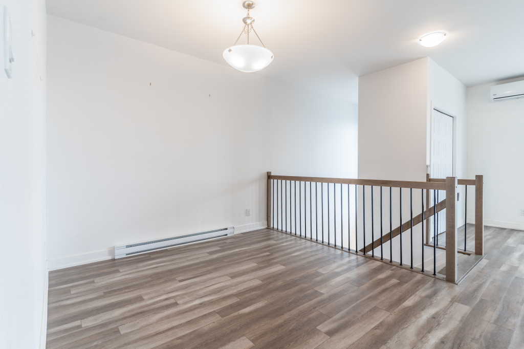 Grand 3 Chambres électron Inclus Moderne | 2878811