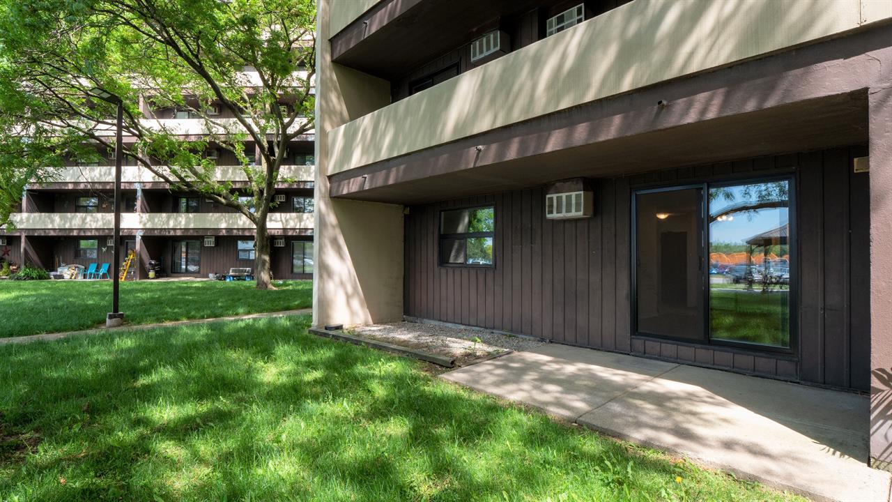 Plaza East Apartments | 2878978