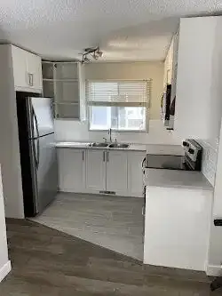 Large 2 bedroom apartment | Suite A - 1910 28 ave s.w, Calgary | 2879113