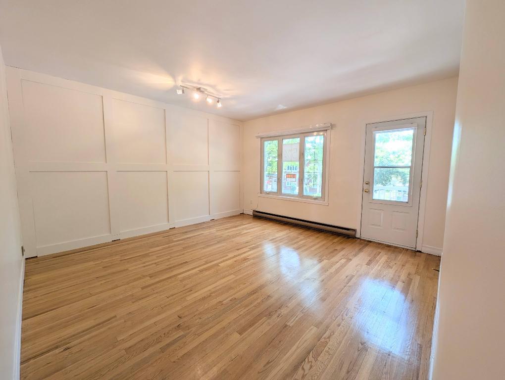 5 1/2 Appartment 2nd floor for rent / 5 1/2 appartement 2eme étage à louer, 447A rue Bédard, Lasalle | 2879140
