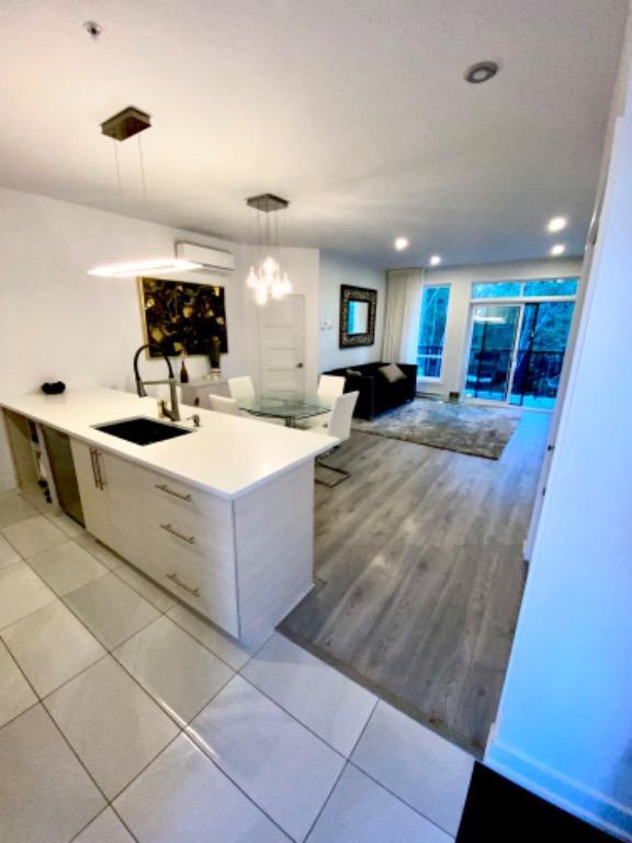 Condo Meubler 41/2 , 2 salle de bain 2 chambre 1 bureau | 2879175