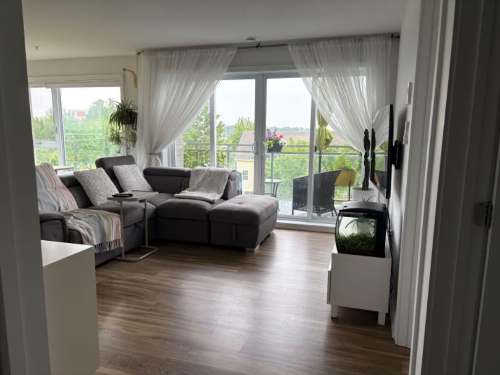 Magnifique 4 1/2 avec 2 salles de bains en formule TOUT INCLUS | 2879177