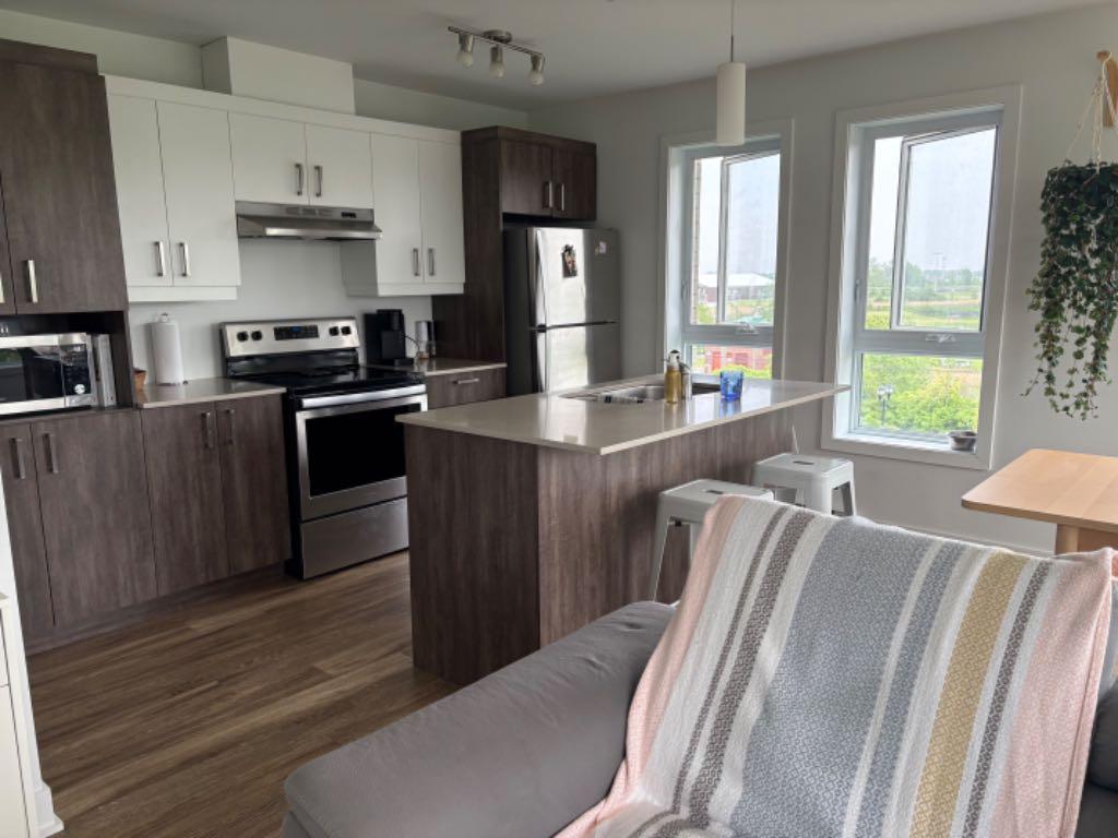 Magnifique 4 1/2 avec 2 salles de bains en formule TOUT INCLUS | 2879177