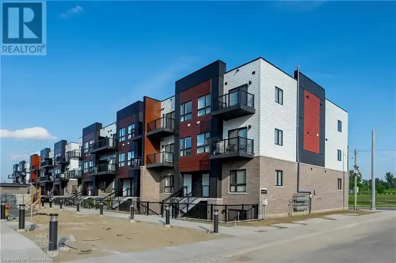 40 PALACE Street Unit# L17 | 40 PALACE Street Unit# L17, Kitchener | 2909099