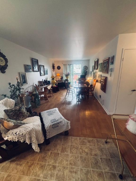 4 1/2 chauffer-éclairer 1 er août Lévis centre-ville | 2881861