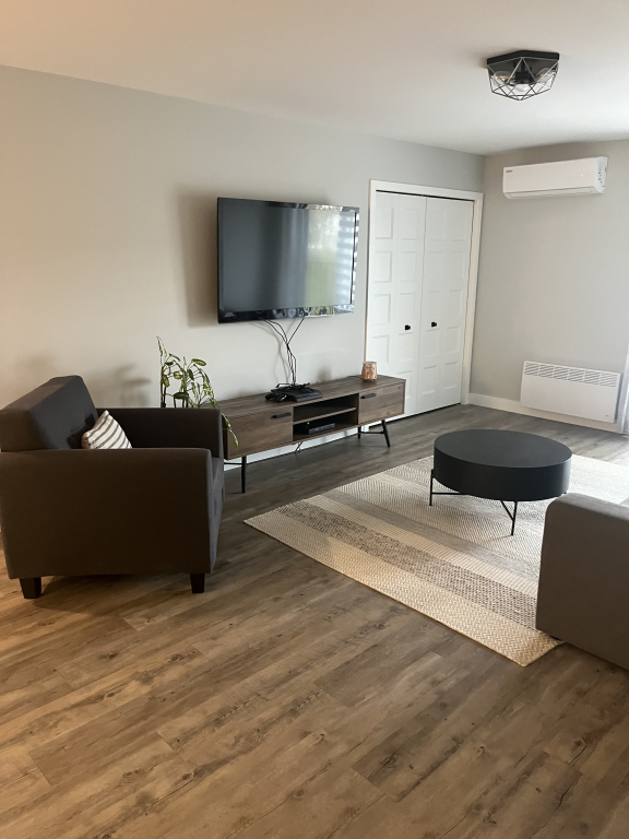 Beau Grand 4 1/2 | 2881899