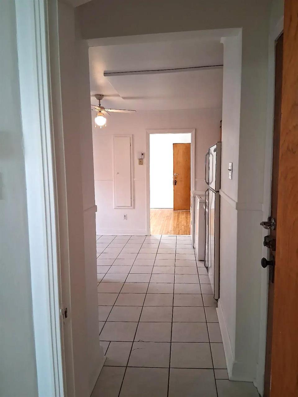 Immeuble - 1319-1323 Saint-André Beau 3 1/2 Près De L'Université | 2881924