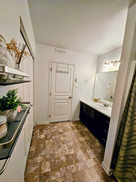 Appartement à Louer | 2881930