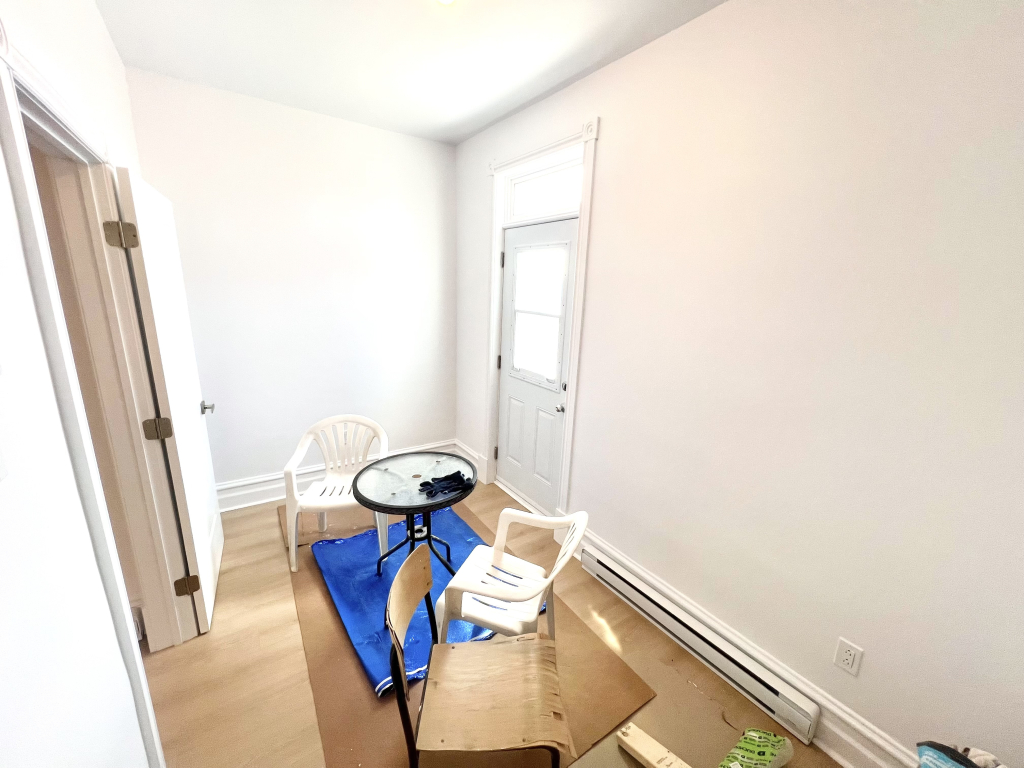 For Rent! Large 4 1/2 Apartment, Fully R | 2881943