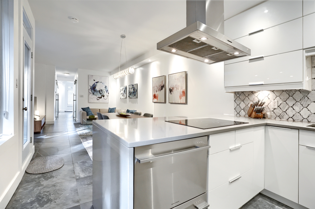 Moderne Spacieux RDC Avec Cour Privée | 2881978