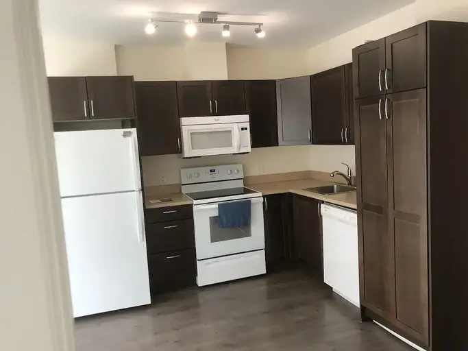 Upgraded University City RED building 9th floor | 10 Brentwood Common NW, Calgary | 2882232