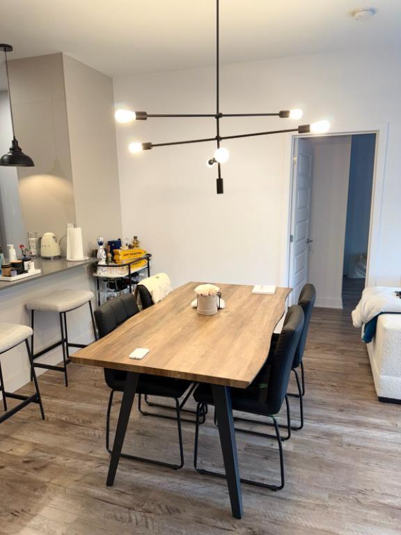 Duvernay condo 4 1/2 chauffé +2 garages, tout inclus avec 5 électro | 2882253
