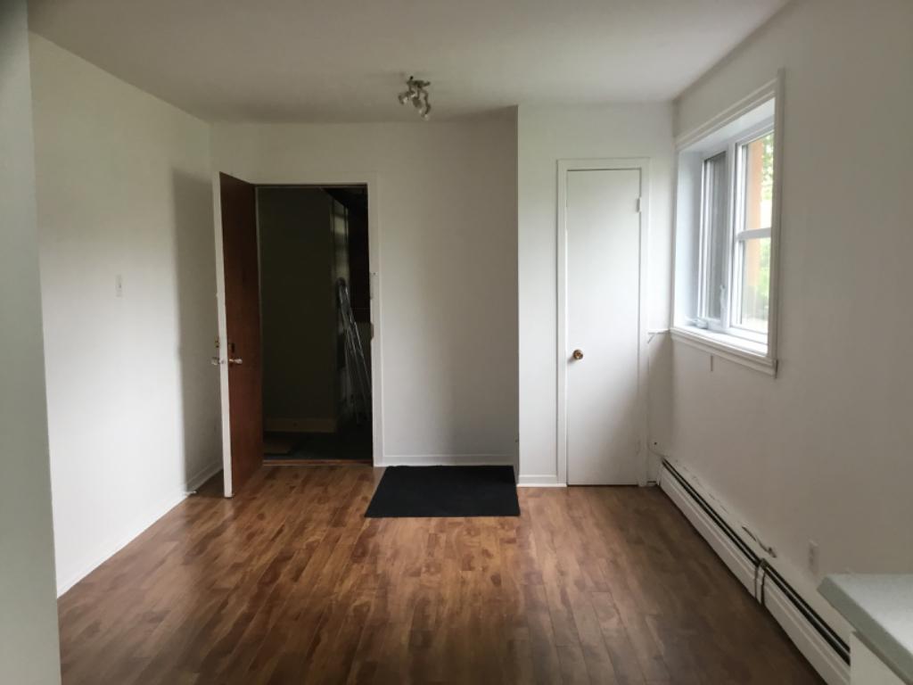 Appartement 2 1/2 à louer, 695$/mois, libre immédiatement au 9 #2 Georges Ramsay, Lévis | 2884640