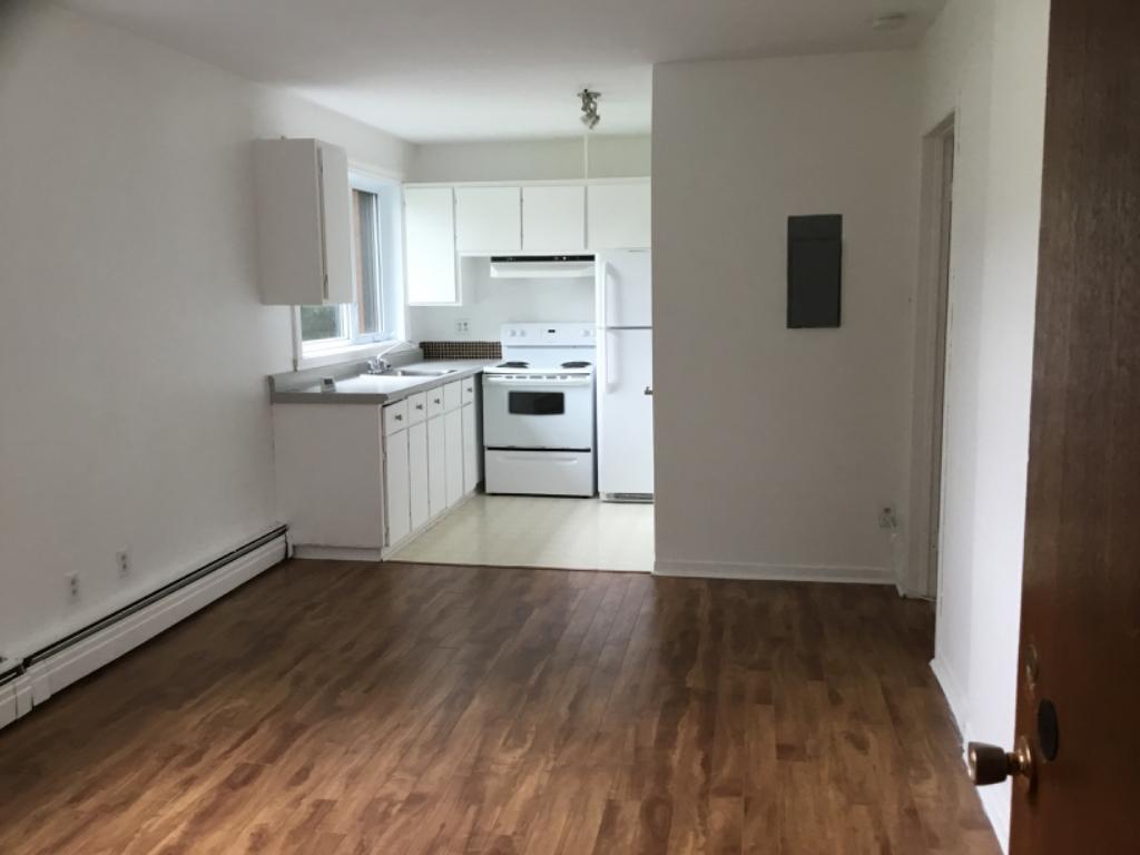 Appartement 2 1/2 à louer, 695$/mois, libre immédiatement au 9 #2 Georges Ramsay, Lévis | 2884640