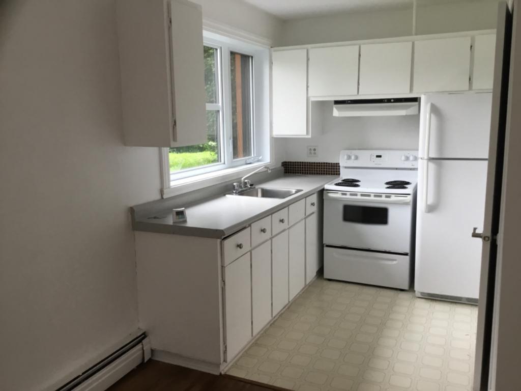 Appartement 2 1/2 à louer, 695$/mois, libre immédiatement au 9 #2 Georges Ramsay, Lévis | 2884640