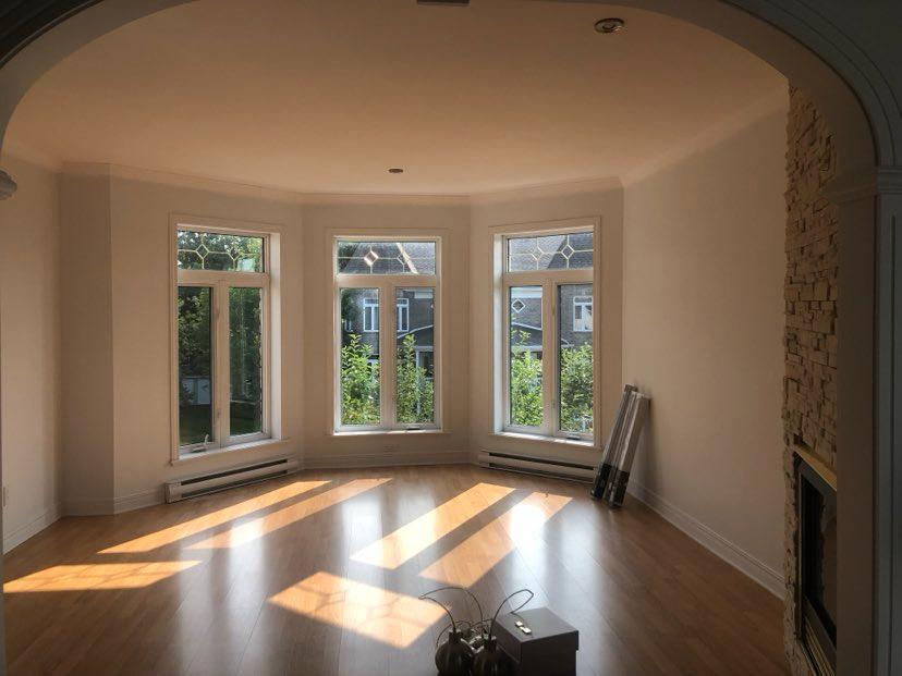 Beau grand condo 4 1/2 propre et sécuritaire avec 5 électro à louer 2 min. des ponts de Qc (Charny) | 2884660
