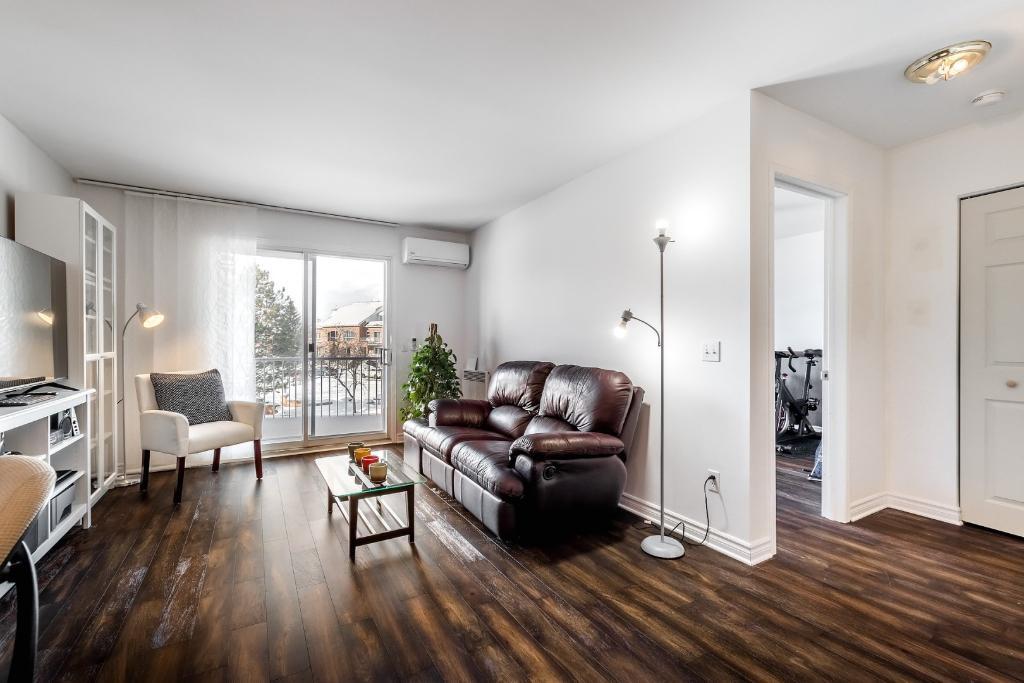 3-1/2 Meublé LaSalle 2e Étage Prés du Métro, Parc Angrignon, Magasins et Cégep Anré-Laurendeau | 2884667