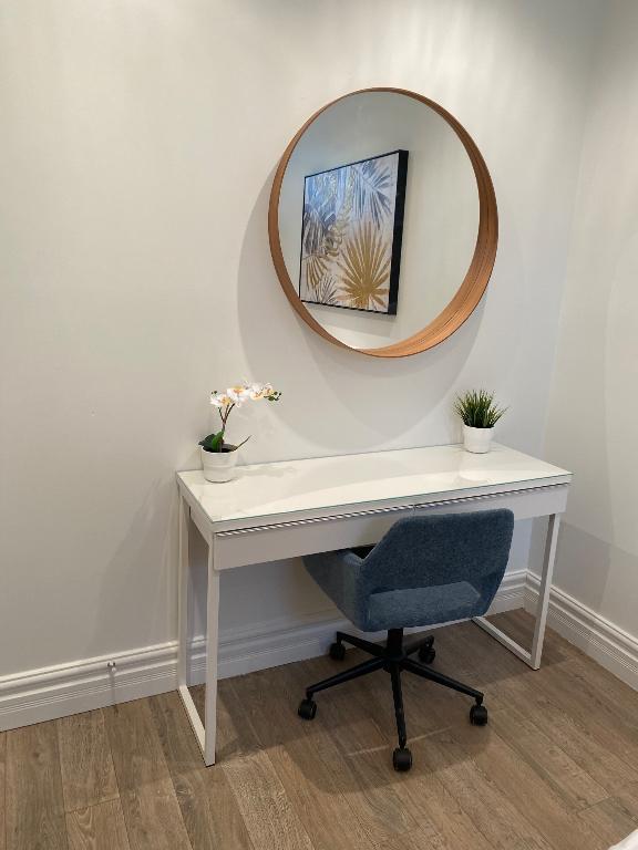 4 1/2 MONTREAL MEUBLE TOUT INCLUS PRÈS METRO | 2884670
