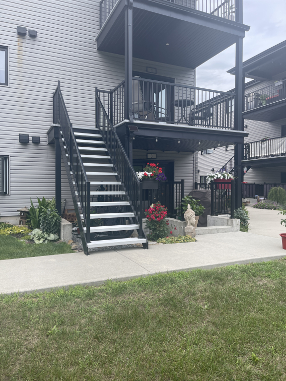 Grand 4 1/2 Bien Localisé | 2884689