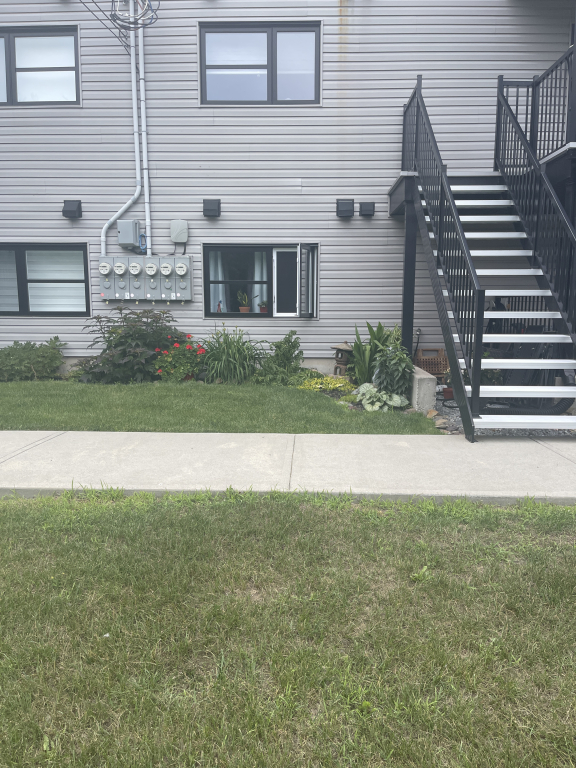 Grand 4 1/2 Bien Localisé | 2884689