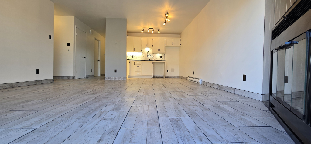 À Louer : Élégant Appartement 5 ½ Moder | 2884703
