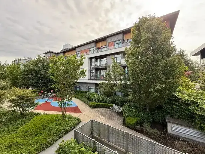 Two Bedrooms & Two Full and One Half-Bathrooms Furnished Townhouse | 1708 55A Street, Delta | 2884832