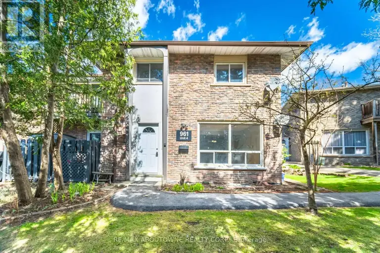 4 - 961 FRANCIS ROAD | 4 - 961 FRANCIS ROAD, Burlington | 2891053