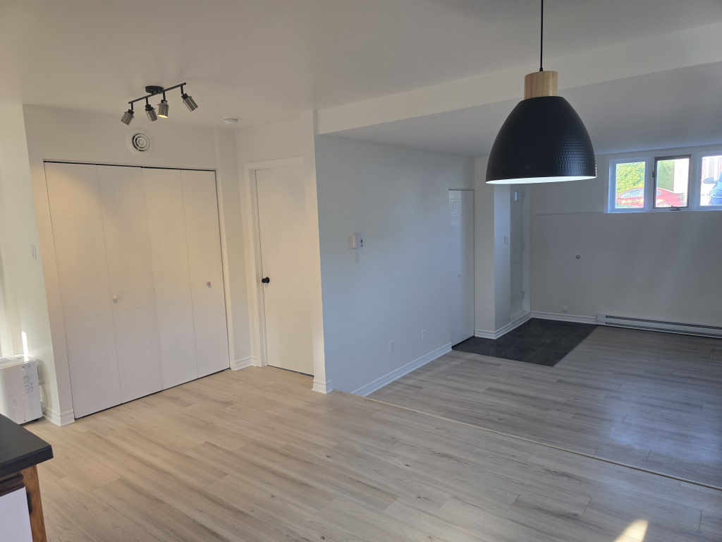 MIRABEL (St-Augustin) 5 1/2 à Louer | 2891466
